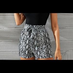 Paper bag Shorts